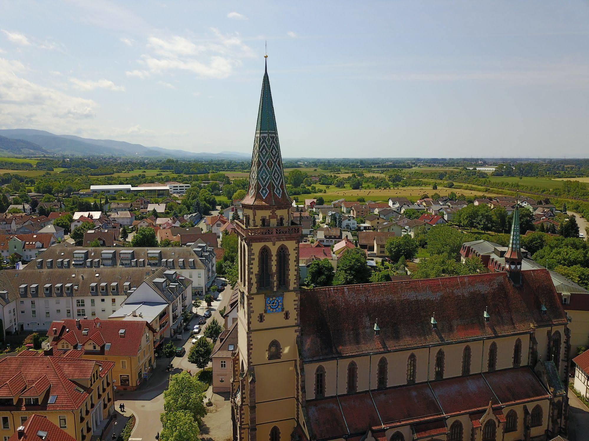 Landgasthof Ochsen 진츠하임 외부 사진