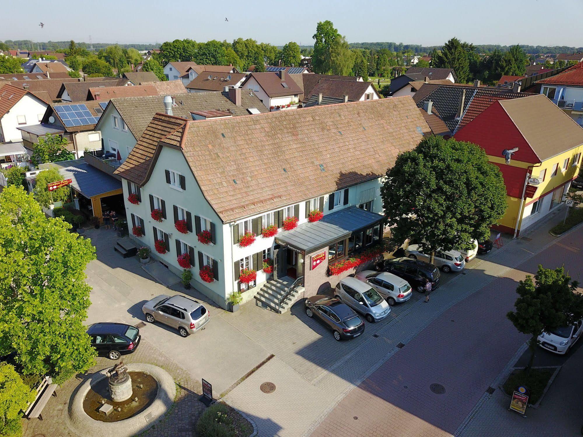 Landgasthof Ochsen 진츠하임 외부 사진